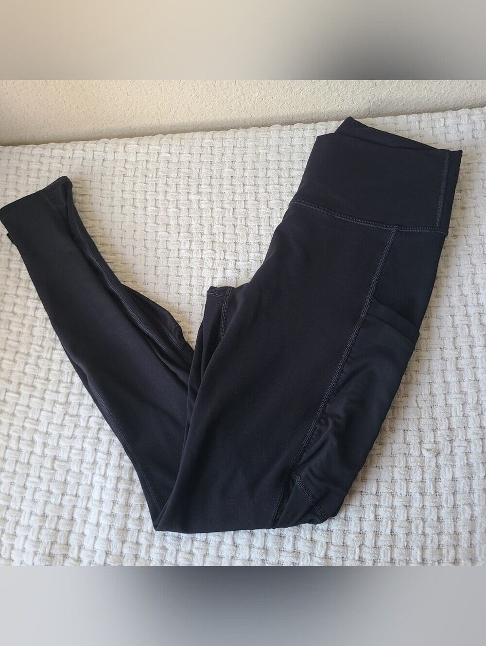 Fabletics Black Performance Leggings with Side Pocket Size S